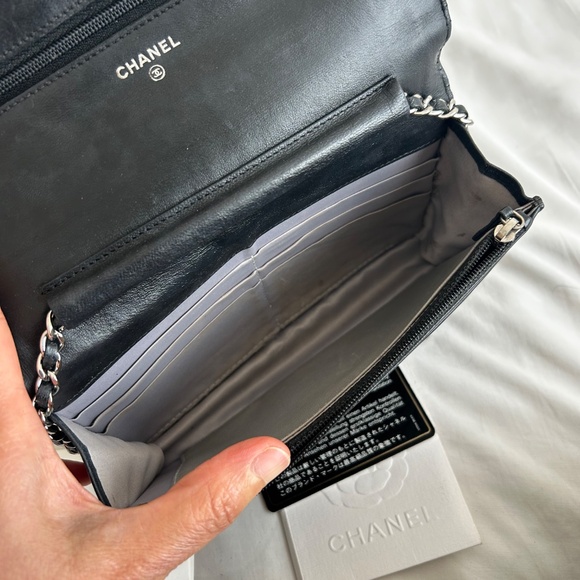 Chanel WOC silver lambskin - Picture 7 of 8